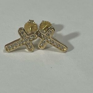 14k yellow gold stud earrings